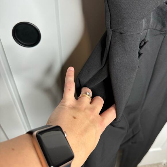 ELLIATT Sorento Black Structured Cut Out Jumpsuit Size Small - Picture 3 of 7